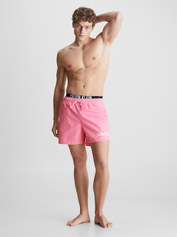 Pantaloncini da bagno 'Intense Power' di Calvin Klein Swimwear in rosa