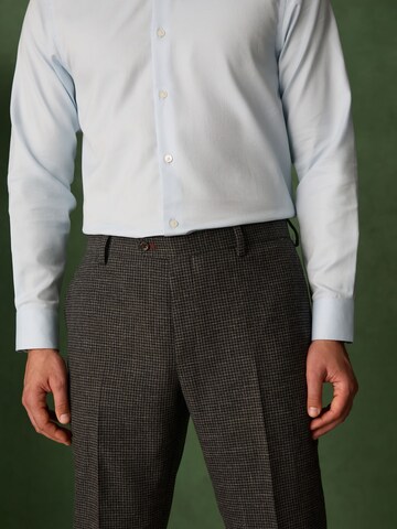 Regular Pantalon à plis Next en gris