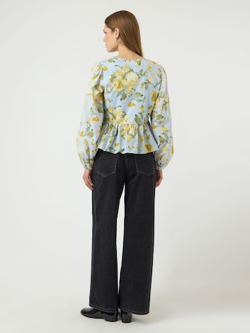 Chemisier 'YASEBBA' YAS en bleu