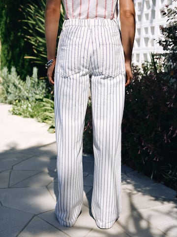 Next Regular Jeans in Weiß