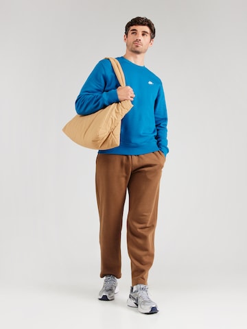 Nike Sportswear Loosefit Παντελόνι 'Club' σε καφέ