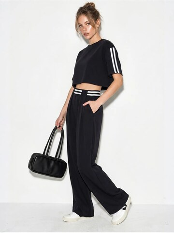 Pantalons de tailleur Bianco Lucci en noir
