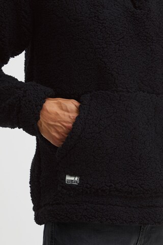 11 Project Pullover 'Denes' in Schwarz