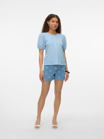 Camicia da donna 'VMFlolwer' di VERO MODA in blu: frontale