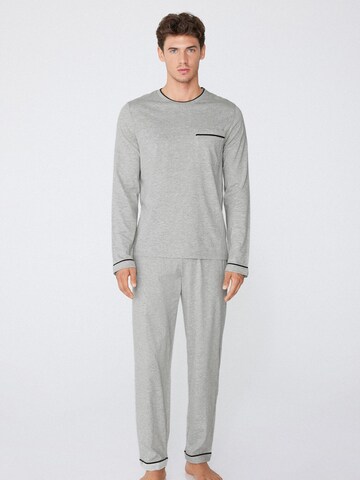 Tezenis Long Pajamas in Grey: front