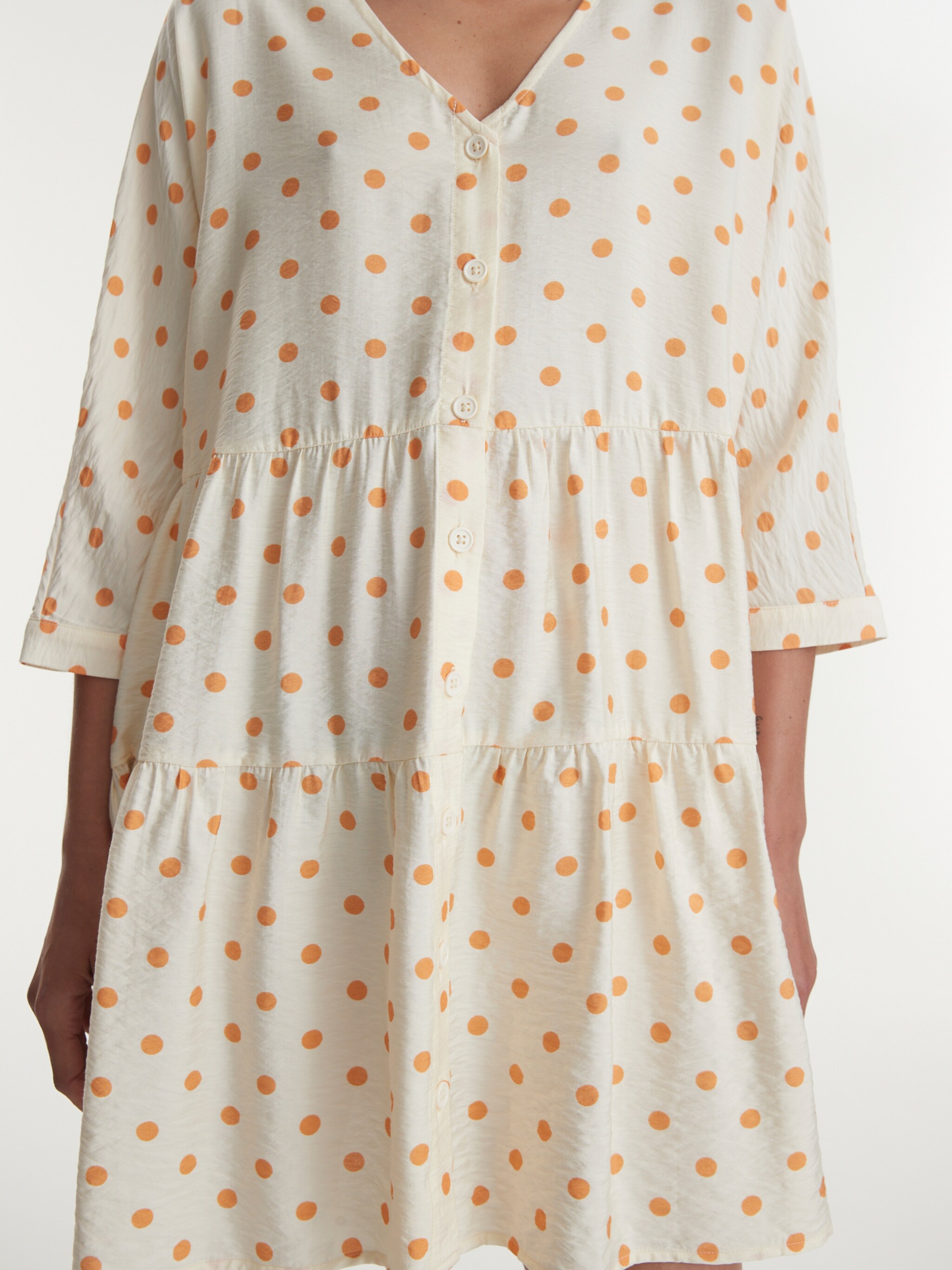 EDITED Produits Robe 'Marisa' crème