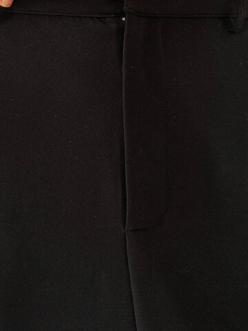 Hiccup - Saia em preto