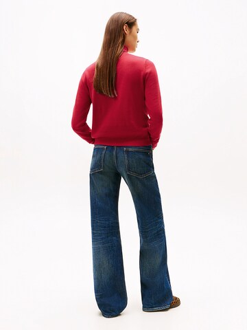 Tommy Jeans Sweater in Red