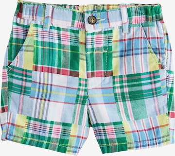 Next Regular Shorts in Grün: Vorderseite