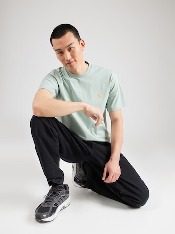 Tricou 'Chase' de la Carhartt WIP pe verde