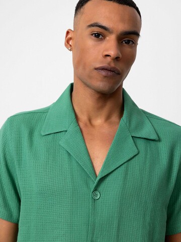 Coupe regular Chemise 'Manama' Antioch en vert
