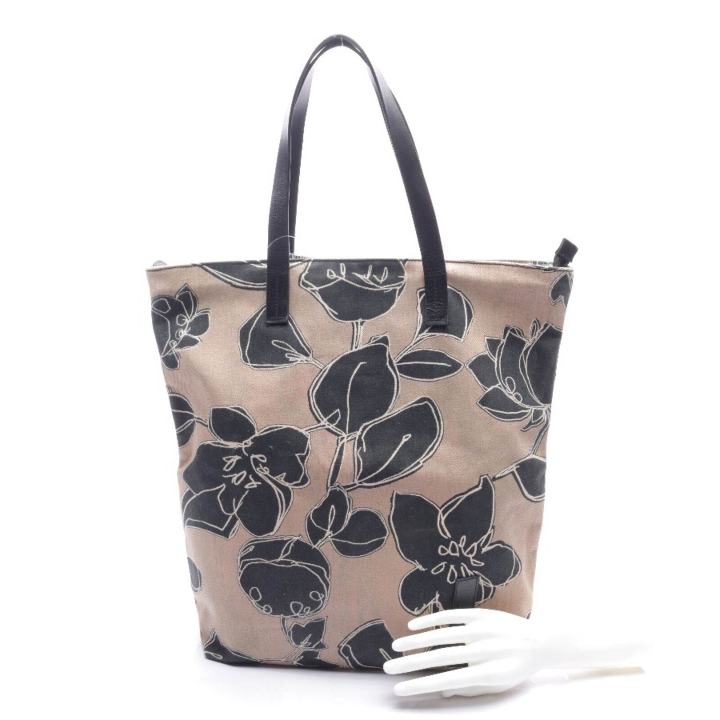 Closed Schultertasche / Umhängetasche One Size in Braun