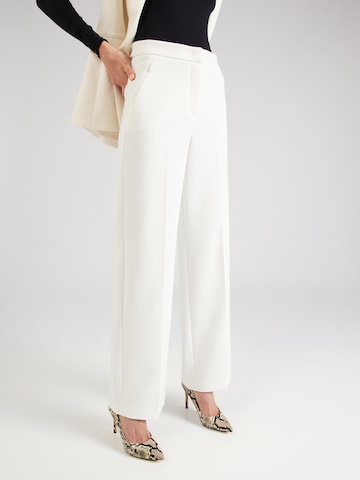Riani Loose fit Pleated Pants in White: front