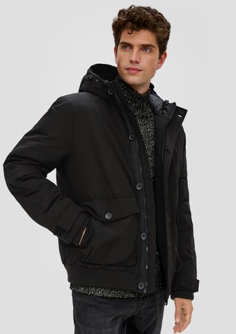 s.Oliver Übergangsjacke in Schwarz: Vorderseite