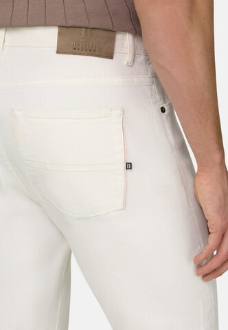 Coupe slim Jean Boggi Milano en blanc