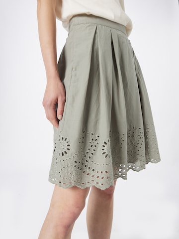 ABOUT YOU Skirt 'Hedda' in Green