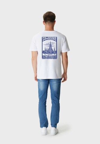 Oldskull Shirt 'Asian Sawadtee' in Wit