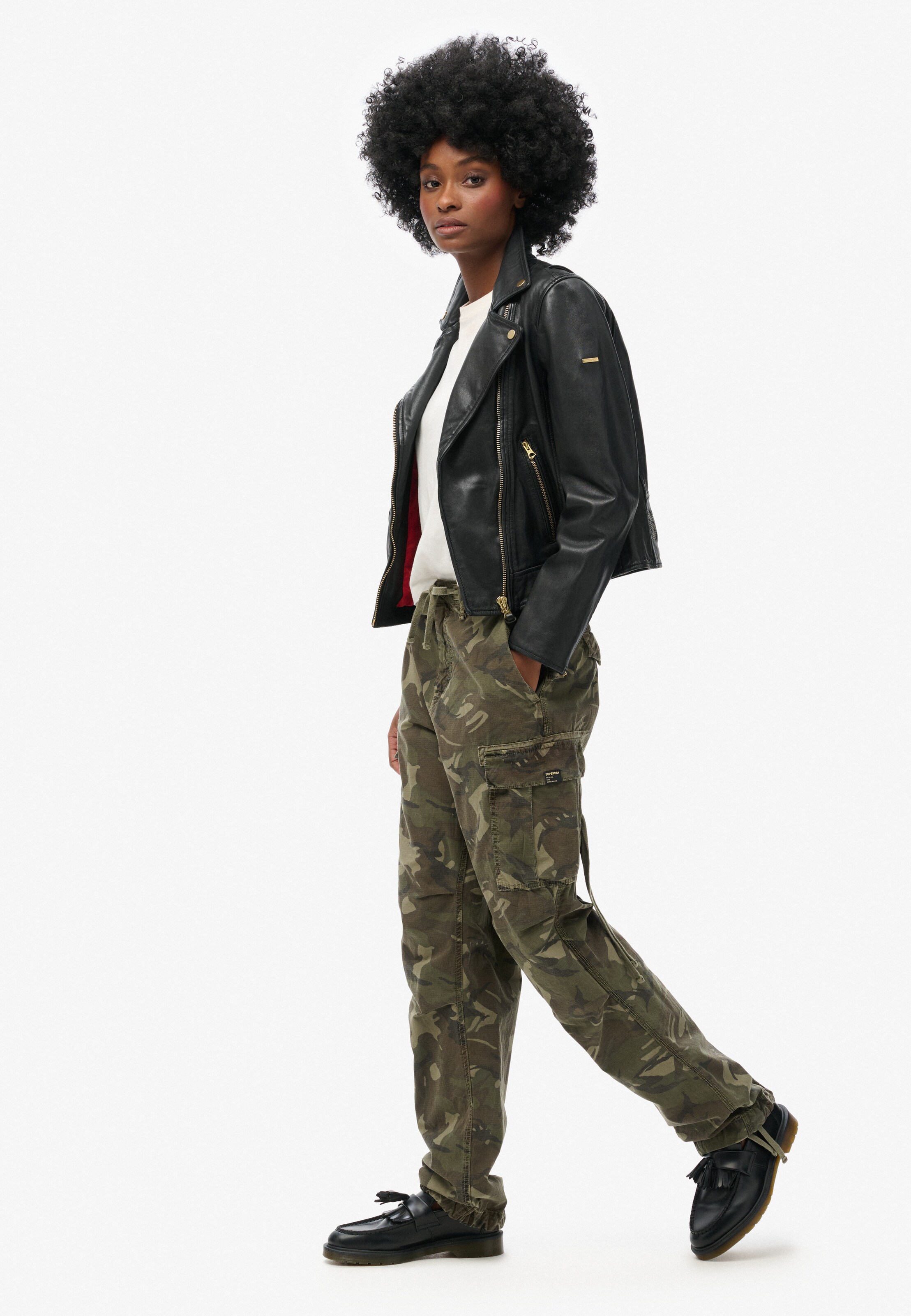 Superdry Loose fit Cargo Pants 'Para' in Green