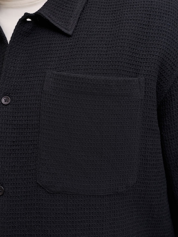JACK & JONES Comfort fit Button Up Shirt in Black