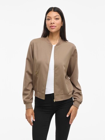 Veste mi-saison VILA en marron : devant
