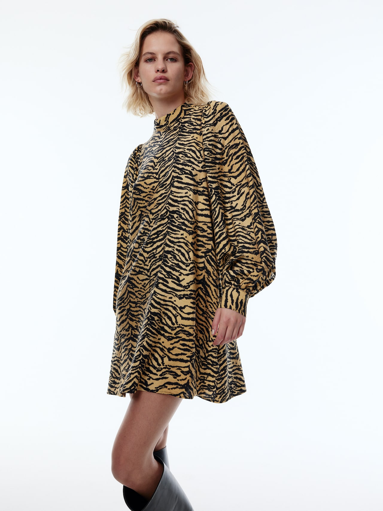 EDITED Kjole 'Addie' brun