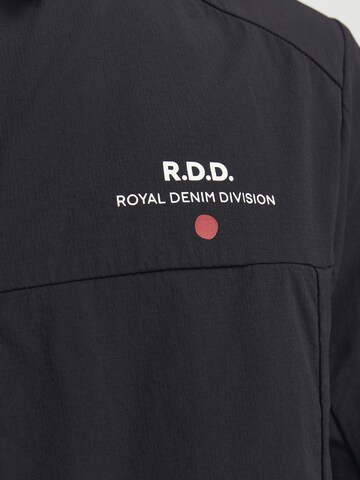 R.D.D. ROYAL DENIM DIVISION Overgangsjakke i sort