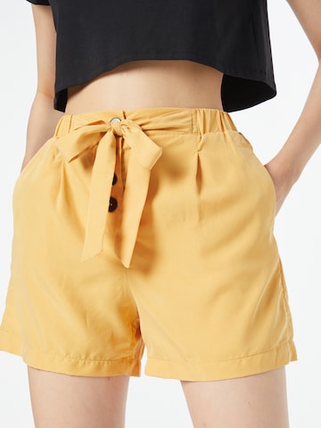 Koton Regular Pleat-Front Pants in Yellow