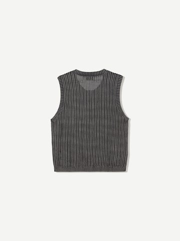 T-Shirt Bershka en gris
