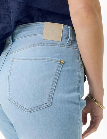 BRAX Regular Jeans in Blau