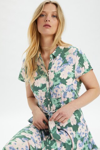 Robe-chemise 'Arjana' SOAKED IN LUXURY en vert