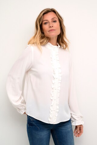 Cream Blouse 'Venea' in White: front