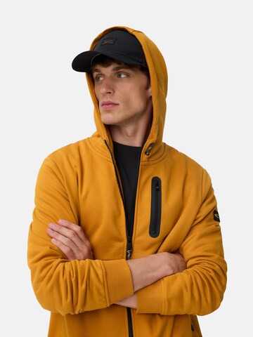 Hanorac de la CAMEL ACTIVE pe galben