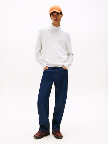 Pull-over 'ESS' Tommy Jeans en gris
