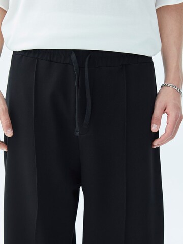 VAMOS CLO - Loosefit Calças 'McAllen' em preto