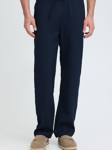 Kronstadt Regular Chinohose ' KSRencroft ' in Blau: Vorderseite