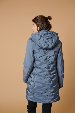 ZABAIONE Between-Seasons Coat in Blue