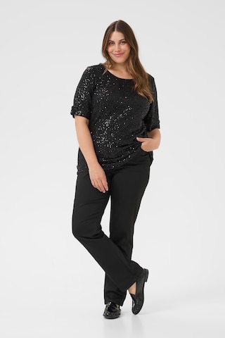 KAFFE CURVE Bluse 'Laila' i sort