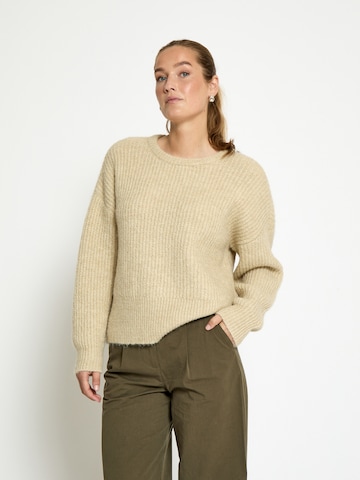 Pullover 'Jessa' di Peppercorn in beige: frontale