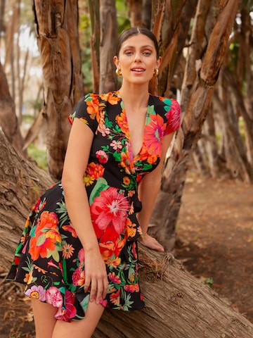 Introvertie VIENNA - Vestido de verano 'ALICE Silk Wrap Dress' en negro