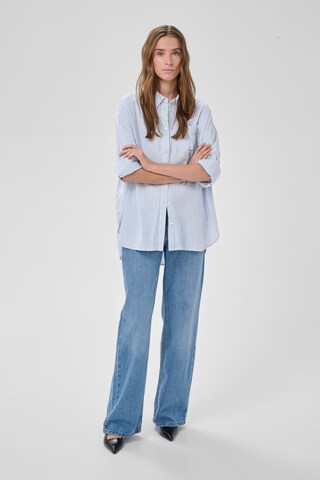 My Essential Wardrobe Blouse in Blue
