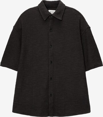 Pull&Bear Comfort fit Button Up Shirt in Black: front