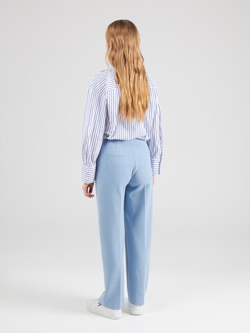 Regular Pantalon à plis 'SLFRITA-FREIA' SELECTED FEMME en bleu