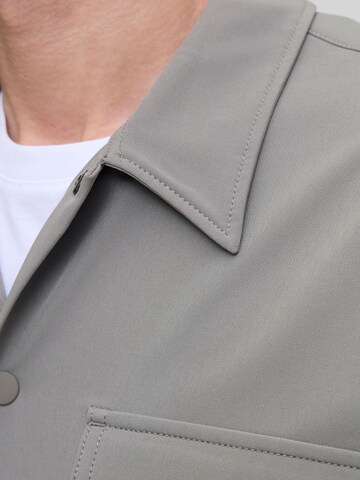 JACK & JONES Comfort Fit Skjorte i grå