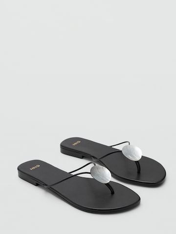 Flip-flops 'FRANIA' de la MANGO pe negru