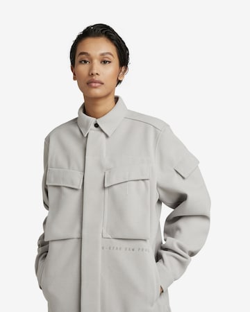 Coupe regular Veste mi-saison G-Star RAW en gris : devant