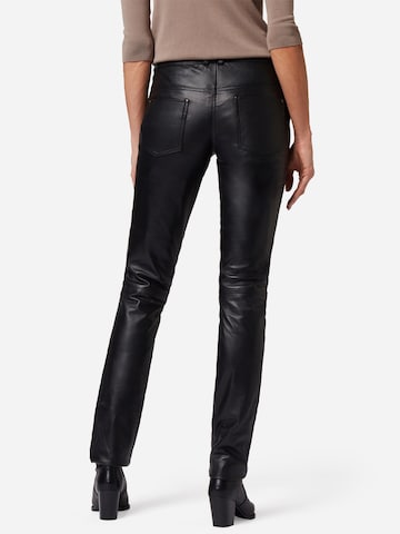 RICANO - Slimfit Pantalón 'Dorin' en negro