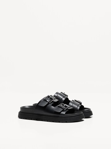 Mule Bershka en noir