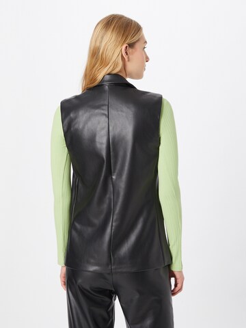 Gilet 'TROIAN OLIVIA' VERO MODA en noir