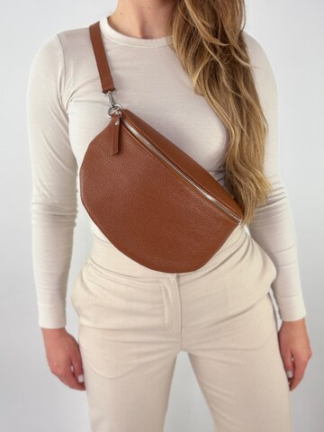 lePelou Fanny Pack 'TONI large' in Brown