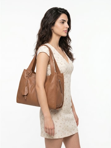 Cluty Shopper in Brown